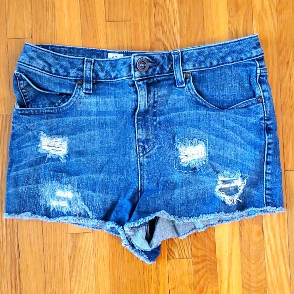 High waisted denim shorts